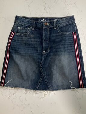 Hollister Ultra High-Rise Denim Mini Skirt W27 Side Stripe Raw Hem